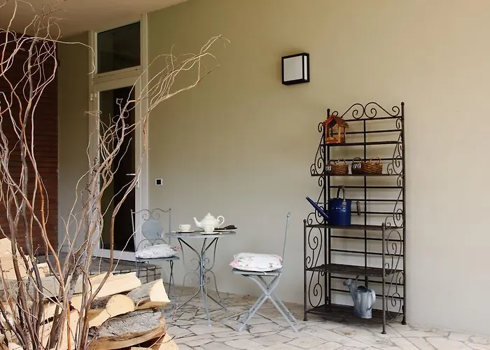 Bed & Breakfast Finardi *